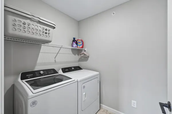 $425,000 | 9699 4th Street North, Lake Elmo, MN 55042