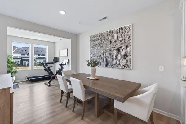 $425,000 | 9699 4th Street North, Lake Elmo, MN 55042