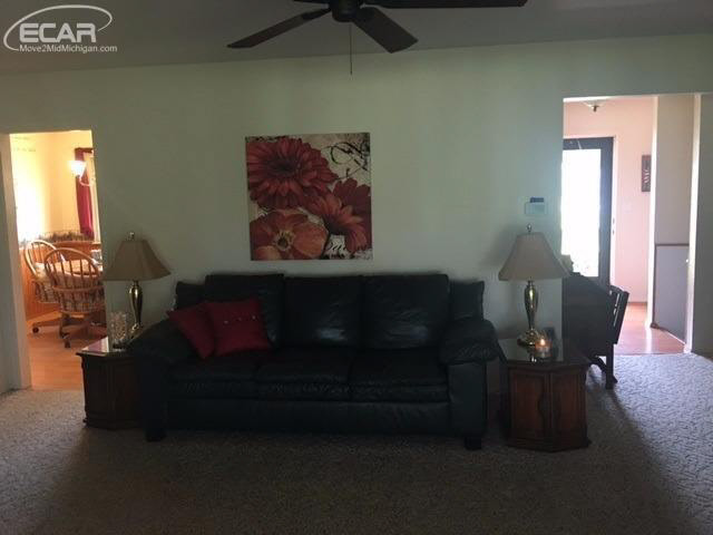 8069 North Webster Road Mount Morris, MI 48458 - Photo 7 of 33 21355308-6.JPG