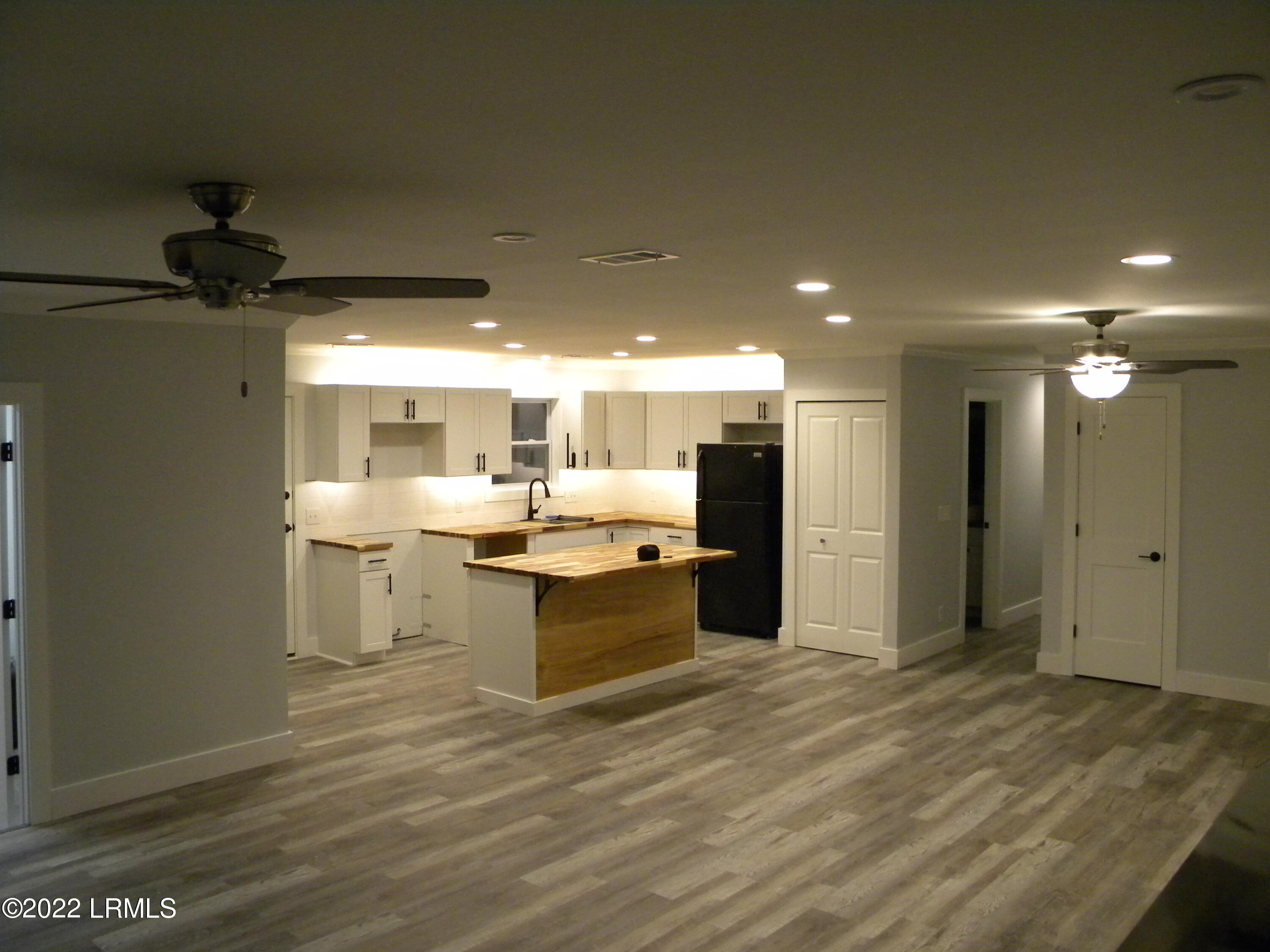 1486 Bees Creek Road Ridgeland, SC 29936 - Photo 8 of 23 DSCN6177