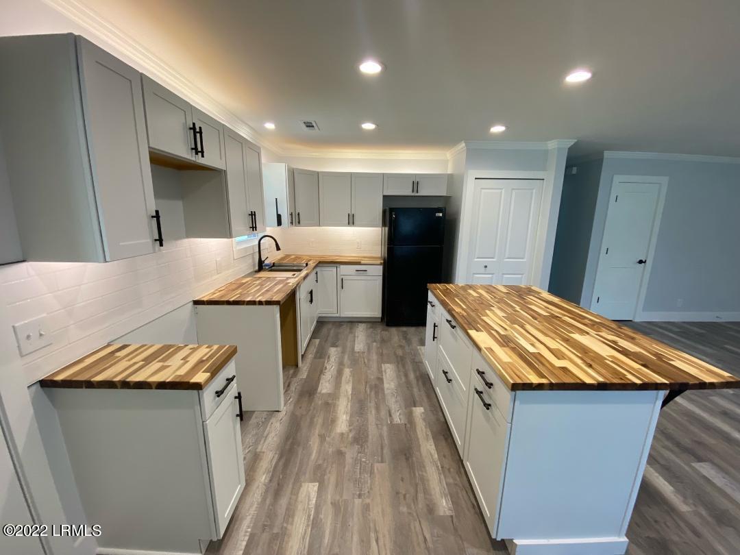 1486 Bees Creek Road Ridgeland, SC 29936 - Photo 10 of 23 1486 Bees creek pic update kitchen 1