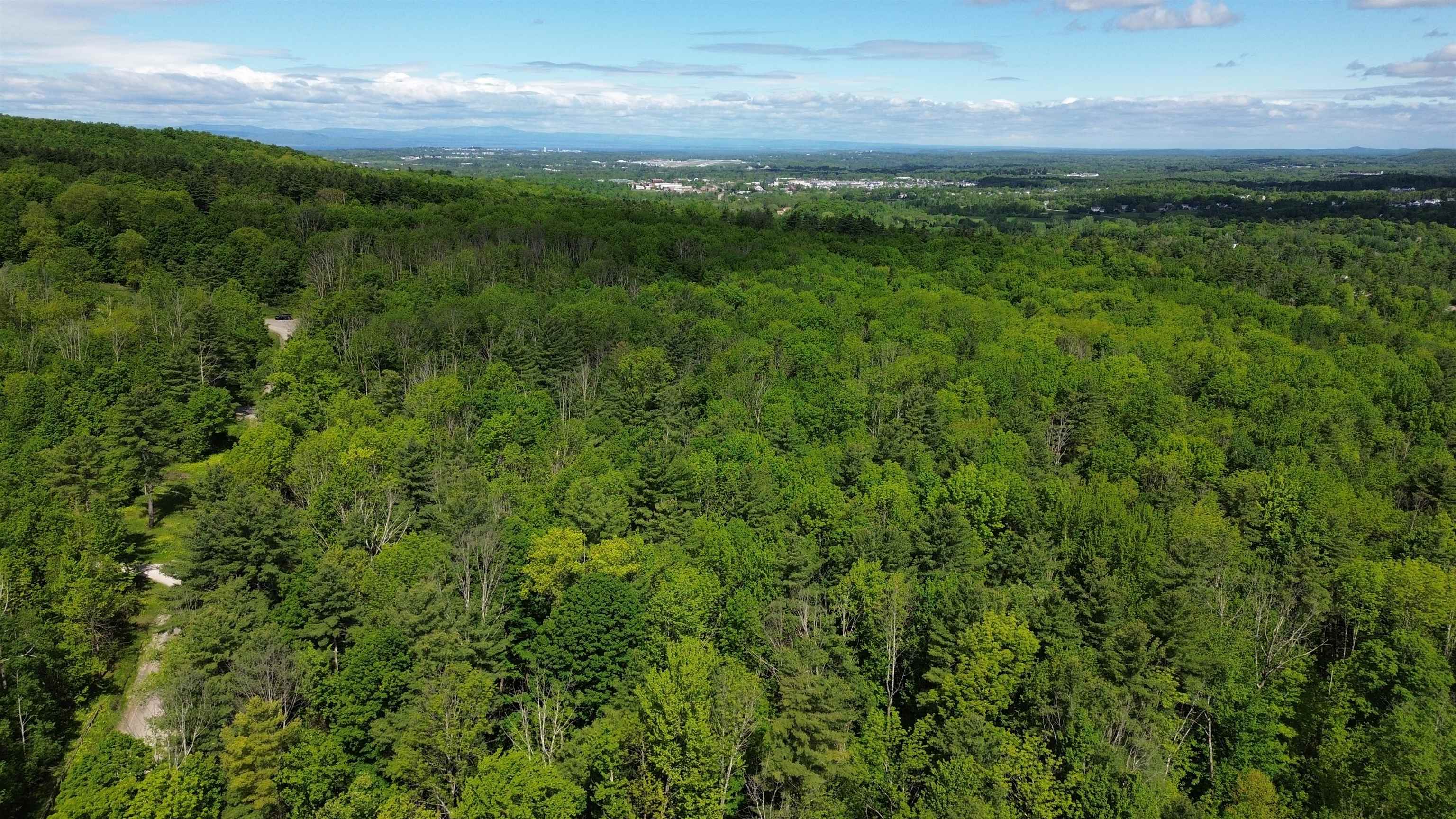 450 Oak Hill Road Williston, VT 05495 - Photo 8 of 16