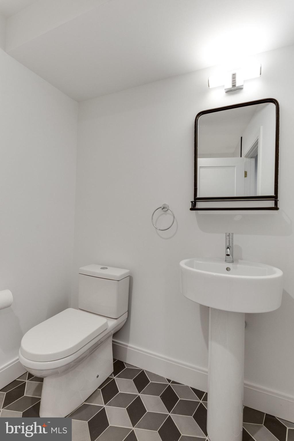 2829 1st Road North Arlington, VA 22201 - Photo 63 of 69 Gallery Image 63