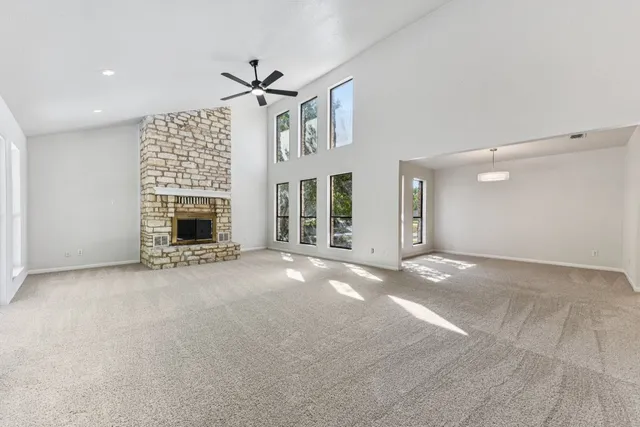 $325,000 | 503 Hackberry Street, Lockhart, TX 78644