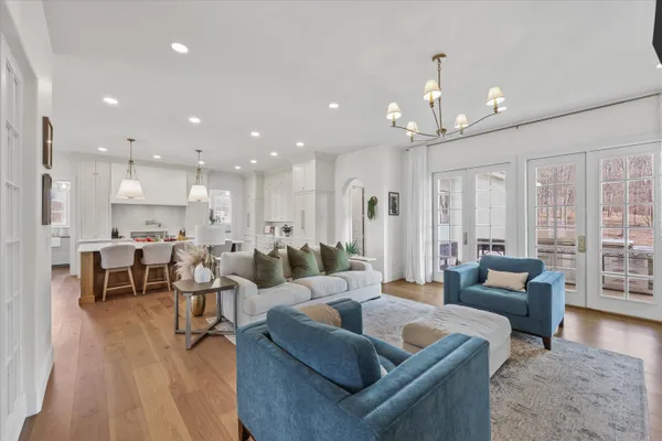 $1,650,000 | 130 John Hendren Lane, Clinton, TN 37716