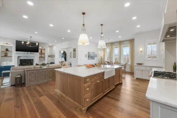 $1,650,000 | 130 John Hendren Lane, Clinton, TN 37716