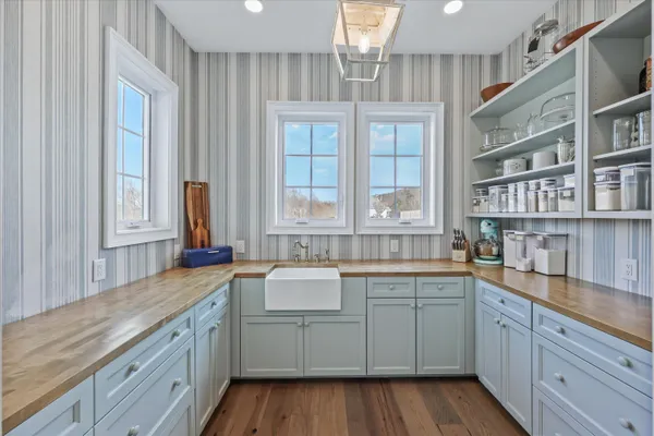 $1,650,000 | 130 John Hendren Lane, Clinton, TN 37716