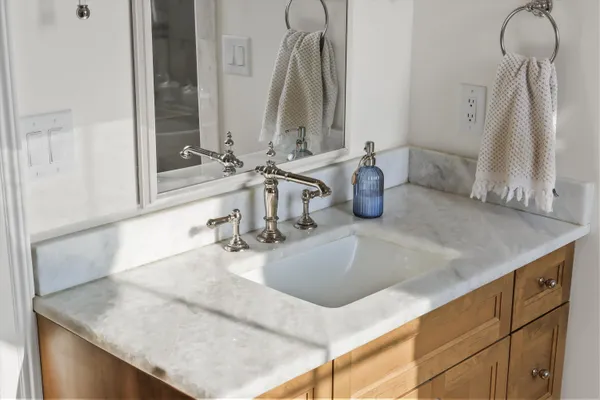 $1,650,000 | 130 John Hendren Lane, Clinton, TN 37716