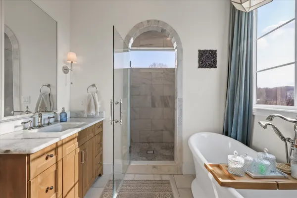 $1,650,000 | 130 John Hendren Lane, Clinton, TN 37716