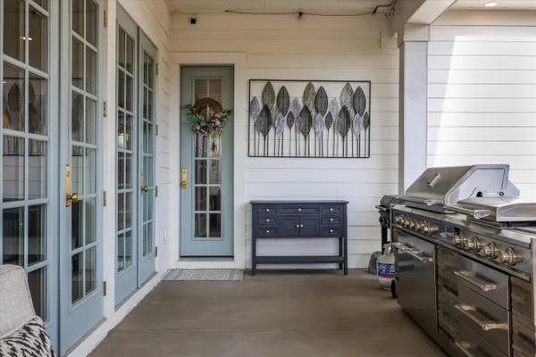 $1,650,000 | 130 John Hendren Lane, Clinton, TN 37716