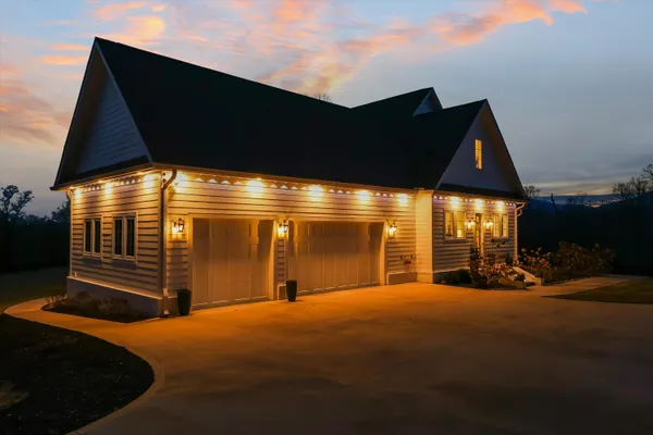 $1,650,000 | 130 John Hendren Lane, Clinton, TN 37716