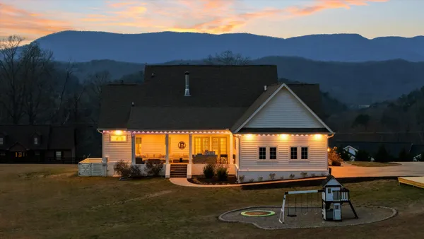 $1,650,000 | 130 John Hendren Lane, Clinton, TN 37716