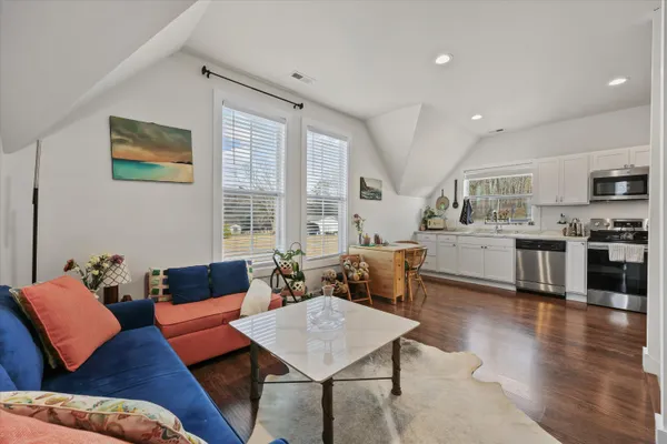 $1,650,000 | 130 John Hendren Lane, Clinton, TN 37716