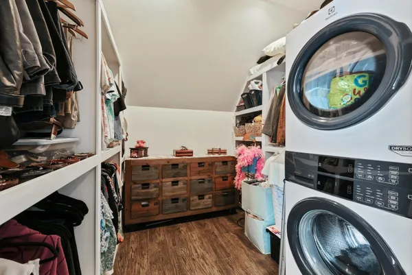 $1,650,000 | 130 John Hendren Lane, Clinton, TN 37716