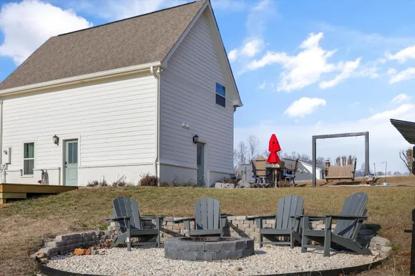 $1,650,000 | 130 John Hendren Lane, Clinton, TN 37716