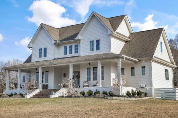 $1,650,000 | 130 John Hendren Lane, Clinton, TN 37716