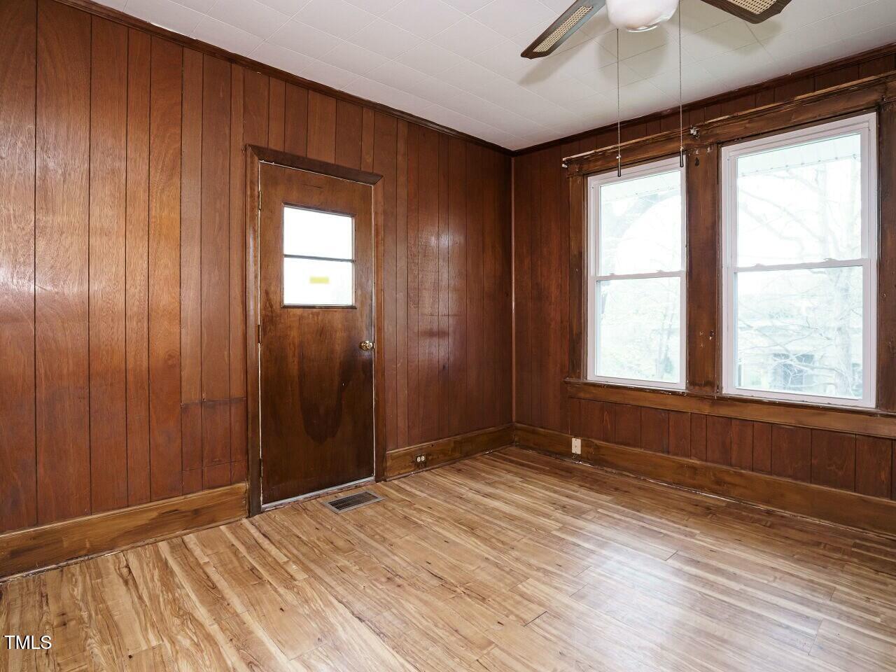 504 Washington Street Raleigh, NC 27605 - Photo 14 of 26 tempImageduKczH