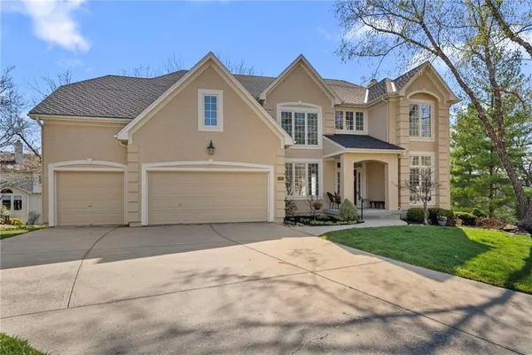 $820,000 | 20823 West 94th Street, Lenexa, KS 66220