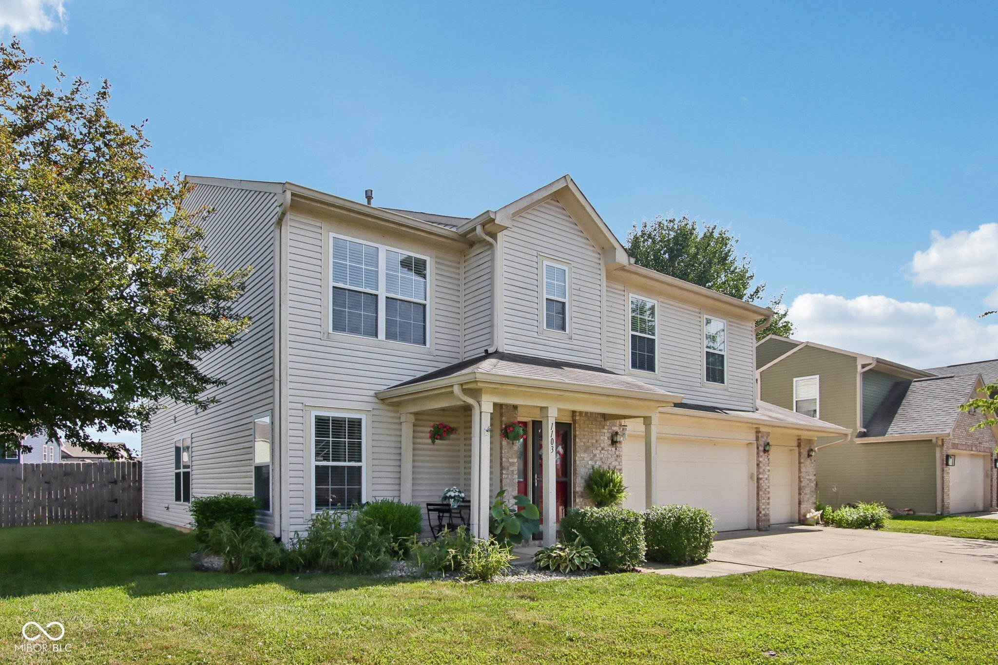 1103 Spring Meadow Court Franklin, IN 46131 - Photo 3 of 58