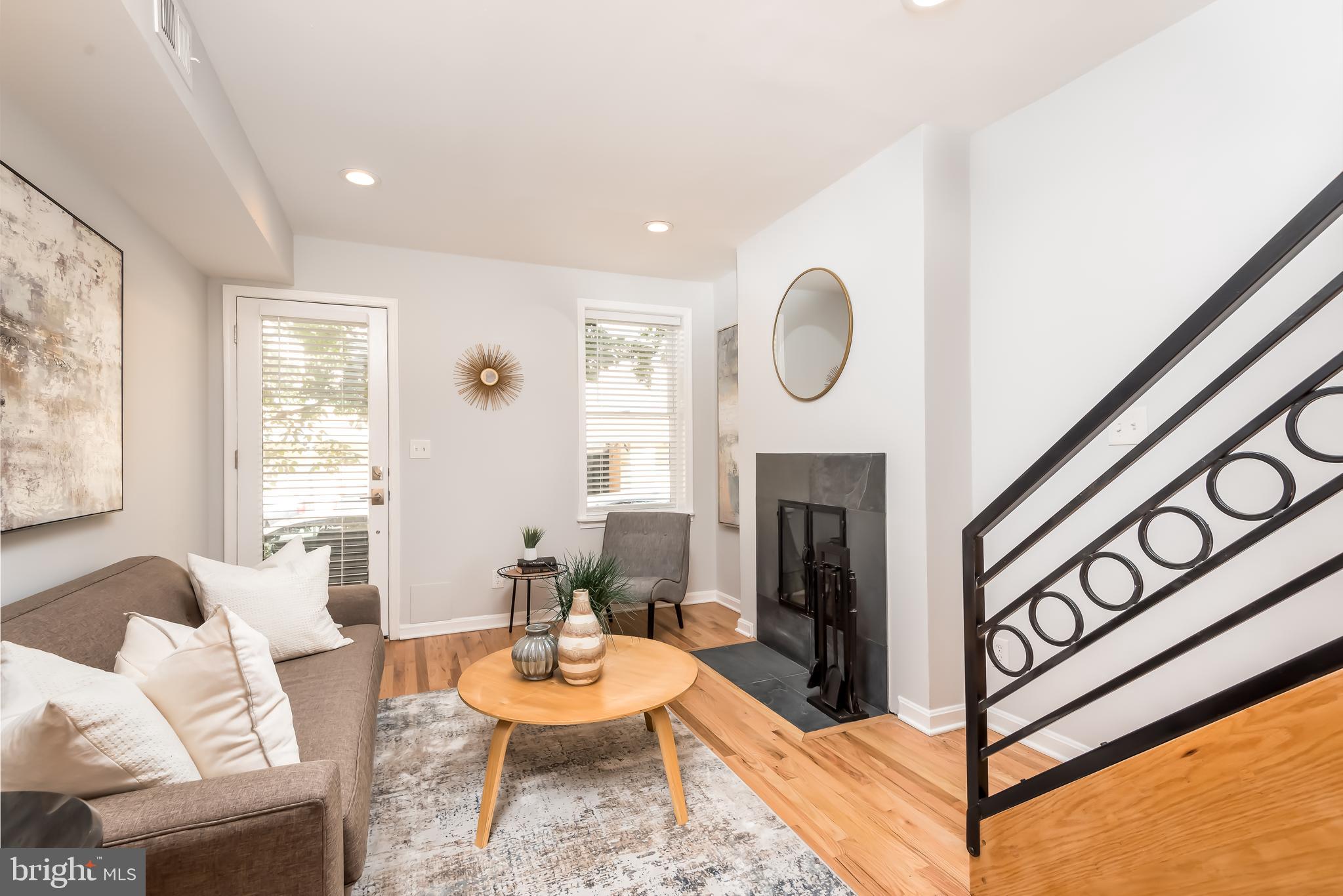 1656 Kalorama Road Northwest Washington, DC 20009 - Photo 3 of 18