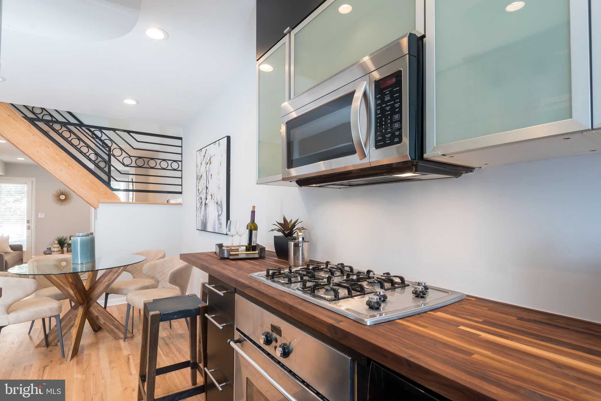 1656 Kalorama Road Northwest Washington, DC 20009 - Photo 8 of 18