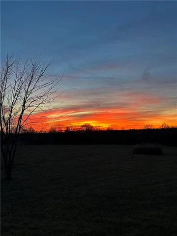 $580,000 | 5775 Southeast W Highway, Lathrop, MO 64465