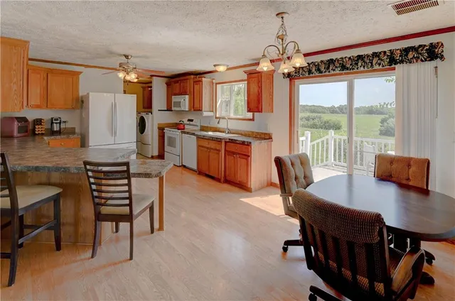 $580,000 | 5775 Southeast W Highway, Lathrop, MO 64465