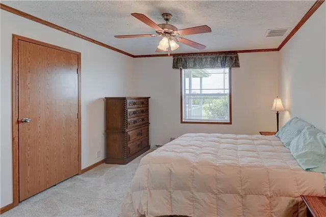 $580,000 | 5775 Southeast W Highway, Lathrop, MO 64465