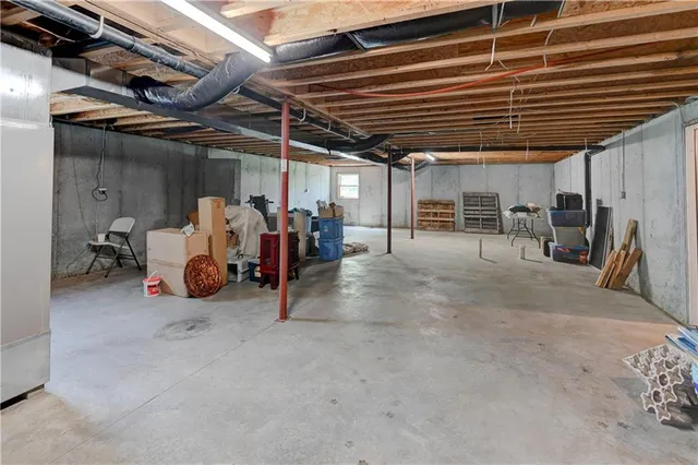 $580,000 | 5775 Southeast W Highway, Lathrop, MO 64465