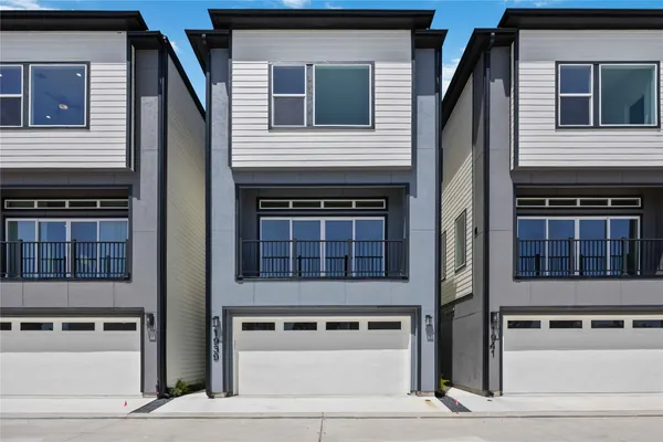 $2,950 | 1949 Knoll Square Drive, Houston, TX 77080