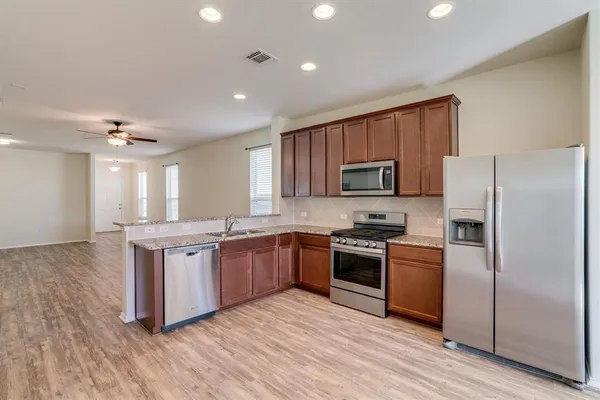 $1,995 | 273 La Dera Drive, Liberty Hill, TX 78642