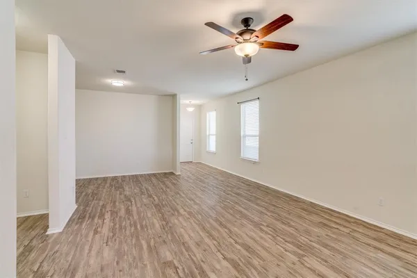 $1,995 | 273 La Dera Drive, Liberty Hill, TX 78642