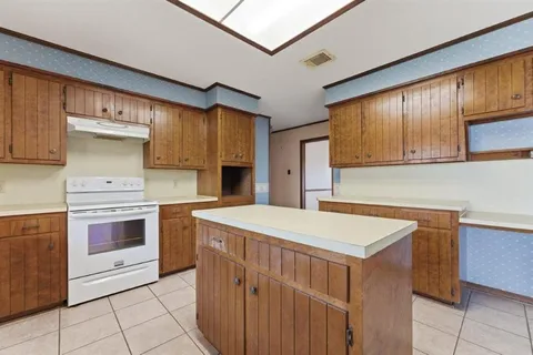 $208,500 | 37 Eucalyptus Street, Sulphur, LA 70663