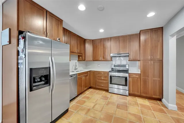 $4,650 | 1518 North Yale Drive, Hollywood, FL 33021