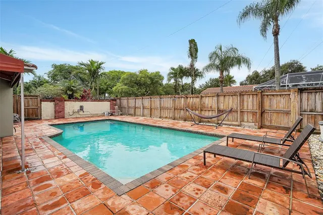 $4,650 | 1518 North Yale Drive, Hollywood, FL 33021