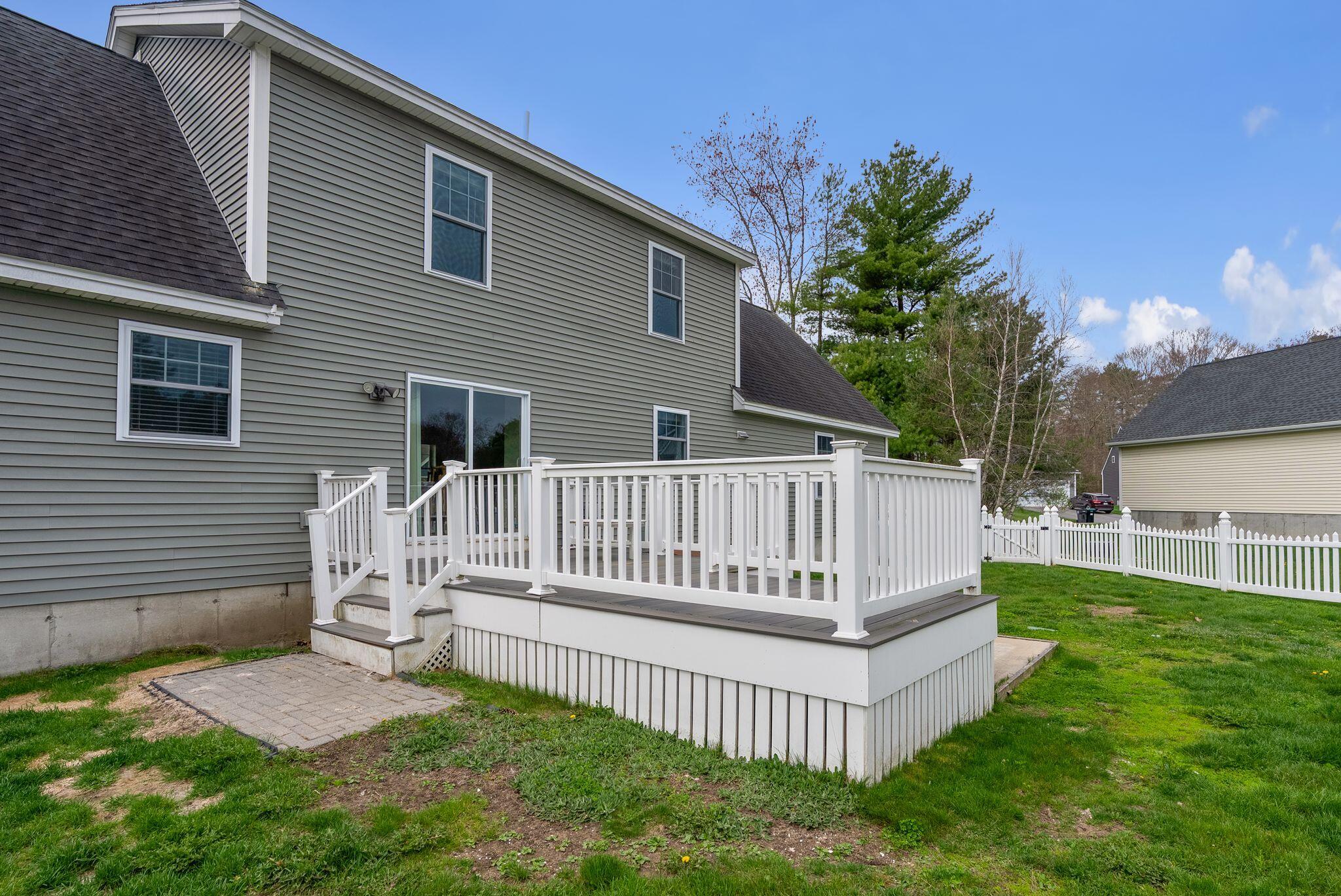 3 Chestnut Lane Kennebunk, ME 04043 - Photo 28 of 33 3 Chestnut Lane