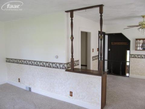 1377 South Dye Road Flint, MI 48532 - Photo 3 of 23 20132417-2.JPG