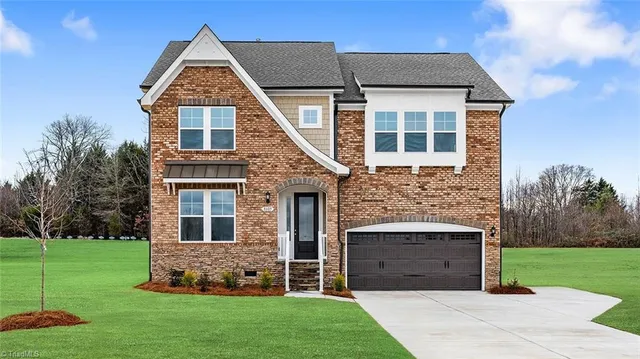 $555,000 | 8605 Lemur Lane, Summerfield, NC 27358