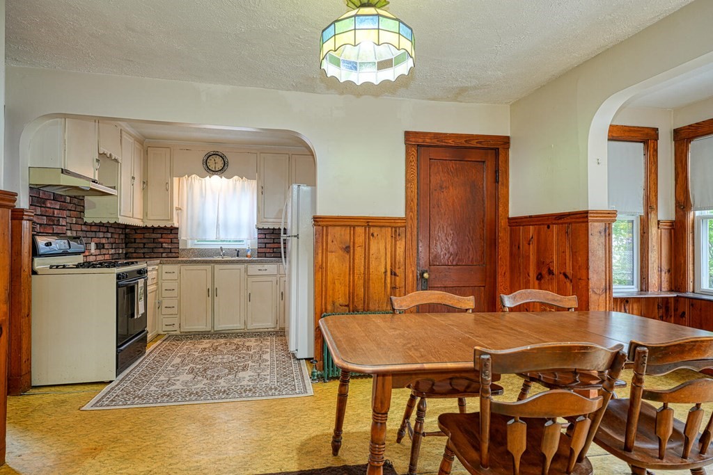 49 Cedar Road North Medford, MA 02155 - Photo 8 of 26