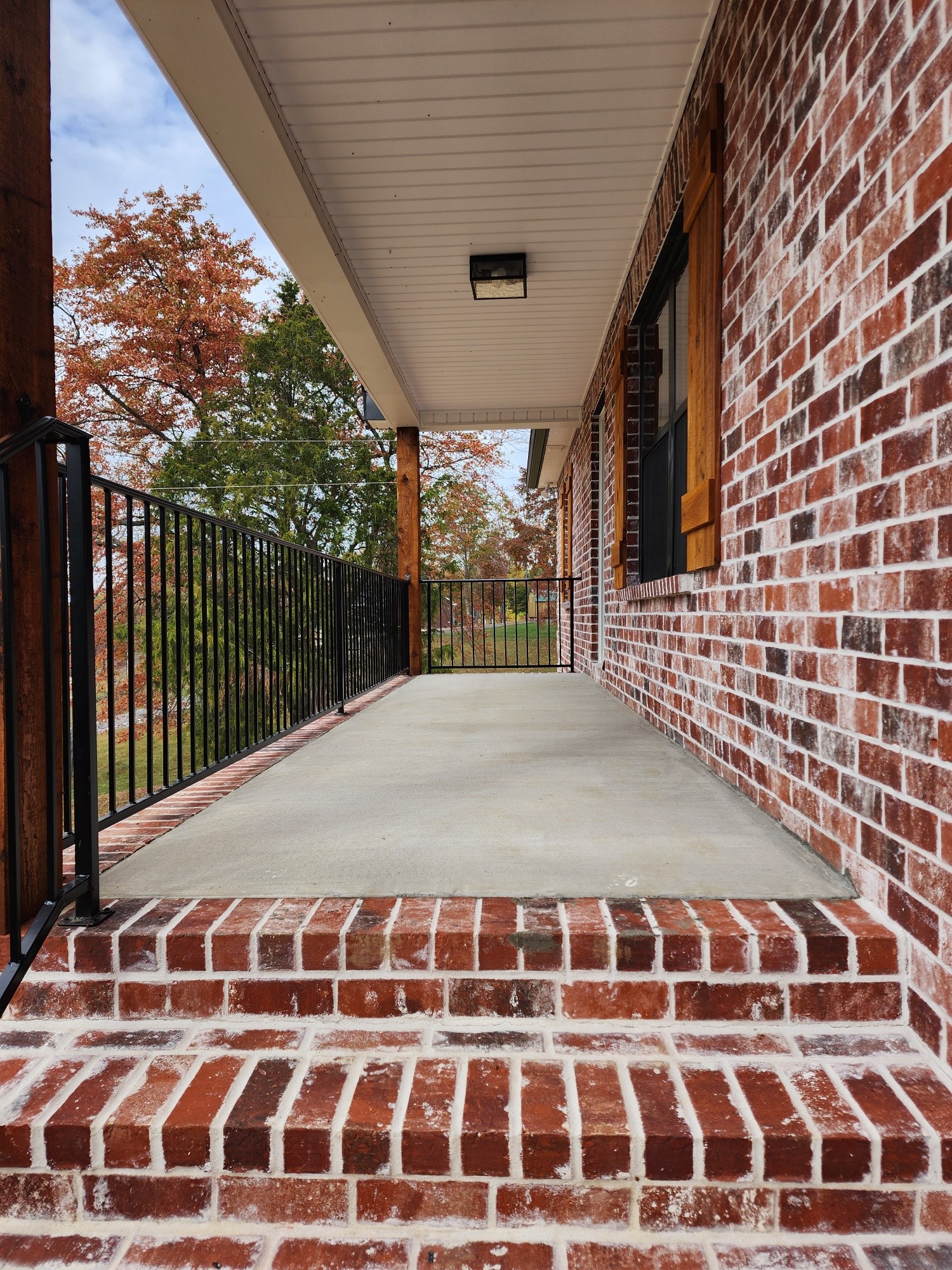 1672 Rock Bridge Road Bethpage, TN 37022 - Photo 5 of 26 a view of front door