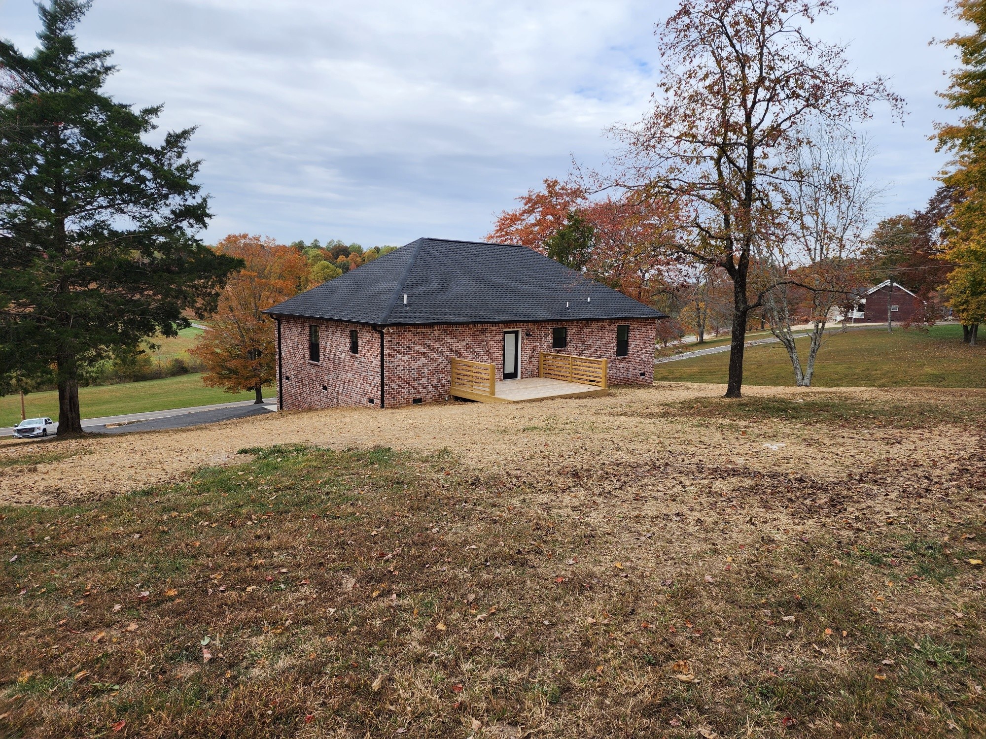 1672 Rock Bridge Road Bethpage, TN 37022 - Photo 8 of 26 a house view with a garden space