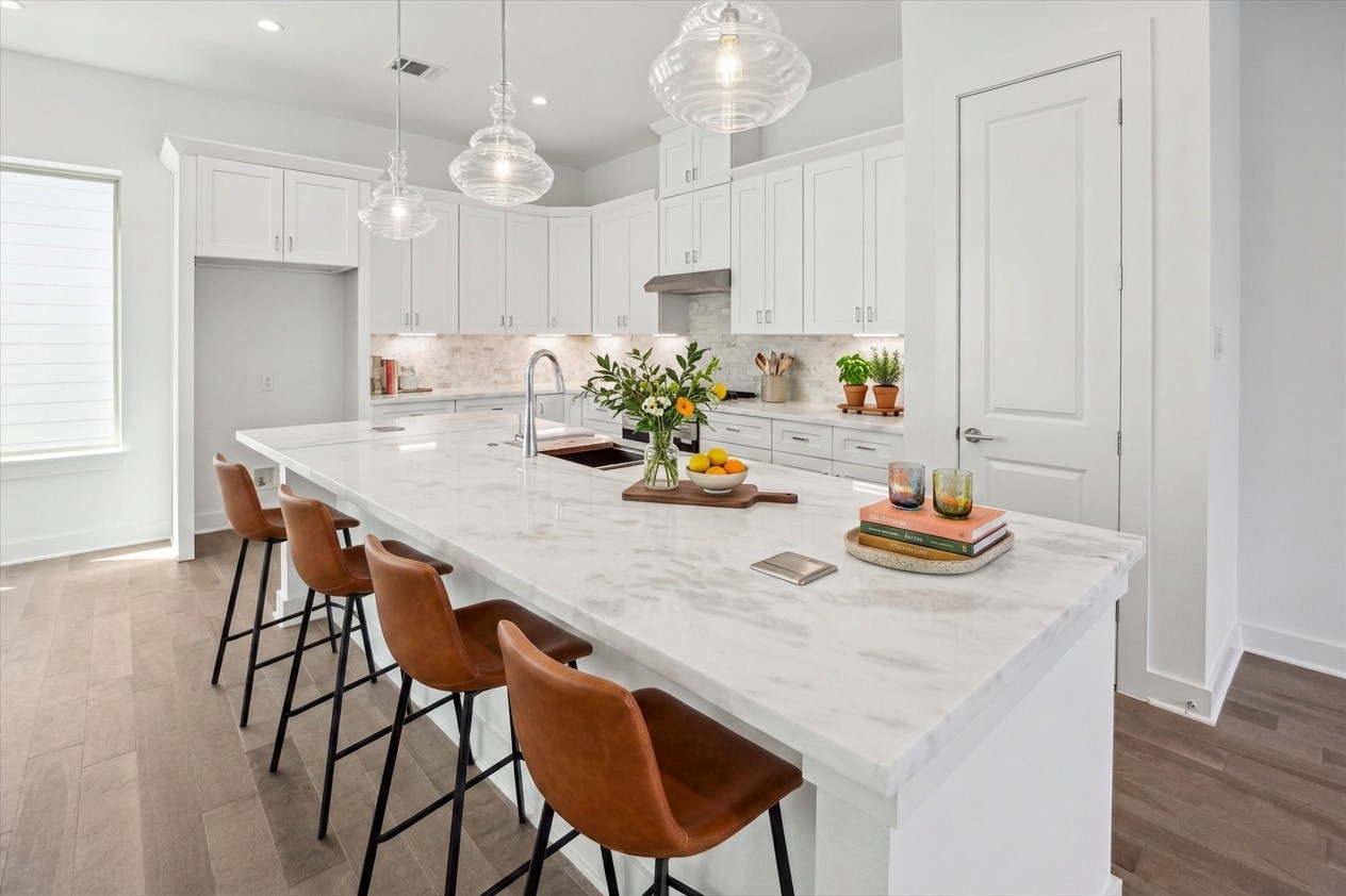 1607 Roy Street Houston, TX 77007 - Photo 11 of 50 Virtually staged.