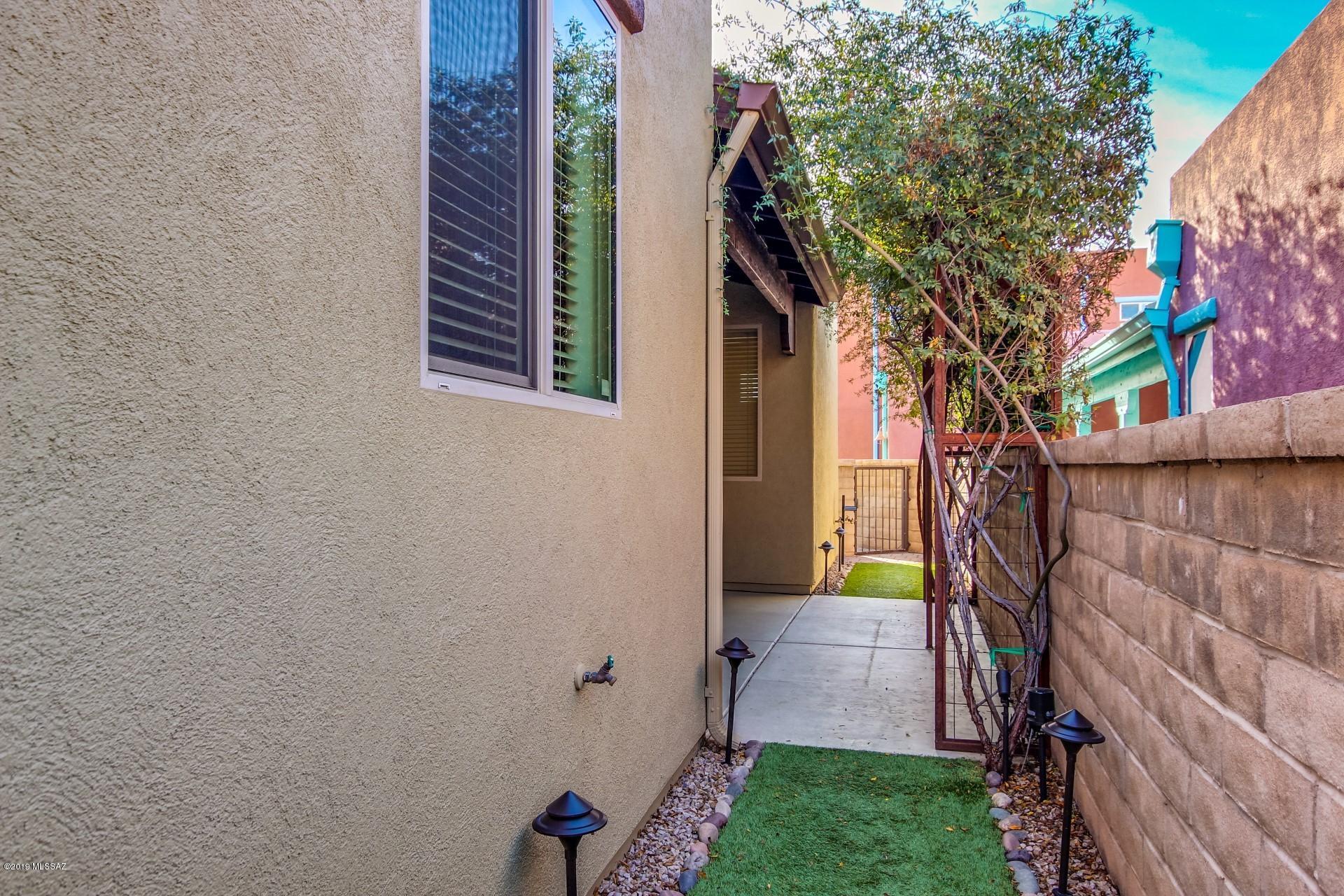 10547 East Marchetti Loop Tucson, AZ 85747 - Photo 22 of 35