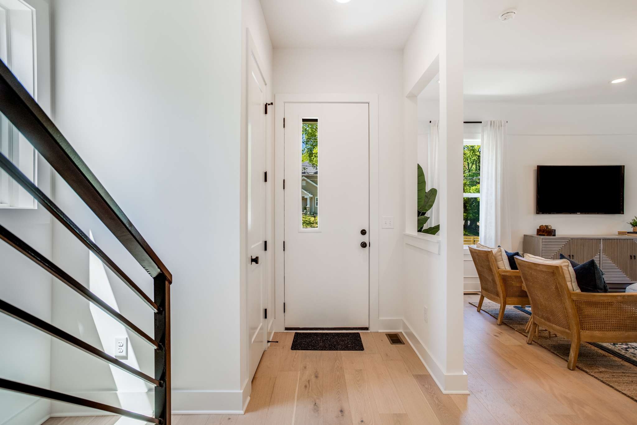 1696 Hanover Road Nashville, TN 37216 - Photo 4 of 48 Gallery Image 4