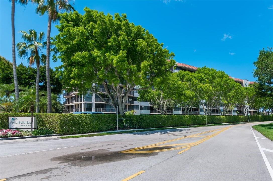859 Jeffery Street, Unit 509 Boca Raton, FL 33487 - Photo 20 of 22 Entrance from Jeffrey Street