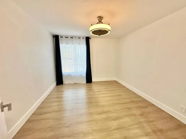 $2,300 | 470 Northwest 20th Street, Unit 212, Boca Raton, FL 33431