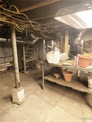 $225,000 | 6602 Highway 31, Cicero, NY 13039