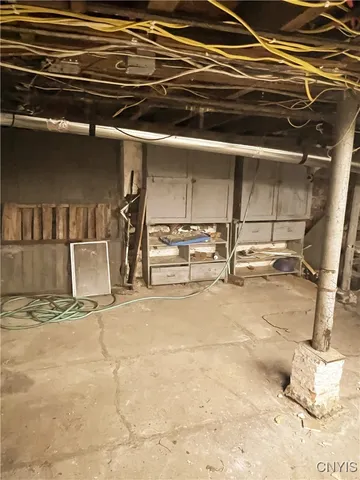 $225,000 | 6602 Highway 31, Cicero, NY 13039