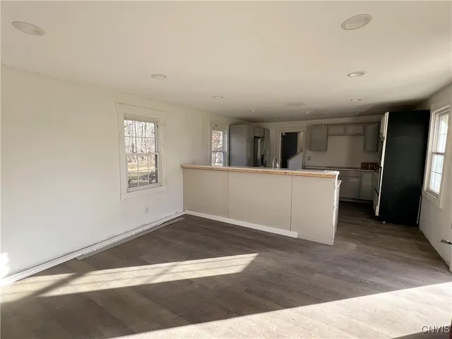 $225,000 | 6602 Highway 31, Cicero, NY 13039