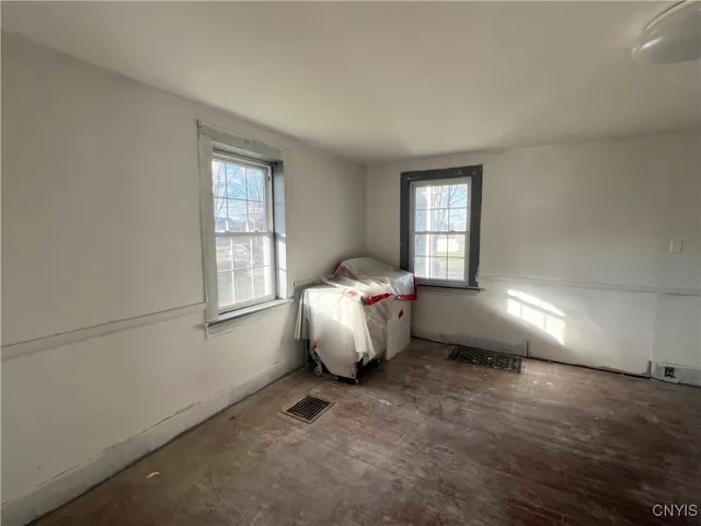 $225,000 | 6602 Highway 31, Cicero, NY 13039